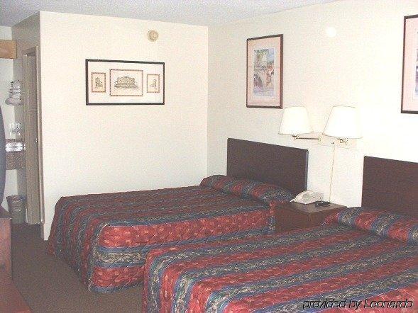 Hilltop Inn Pittsburgh Crafton Habitación foto