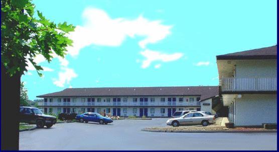 Hilltop Inn Pittsburgh Crafton Exterior foto