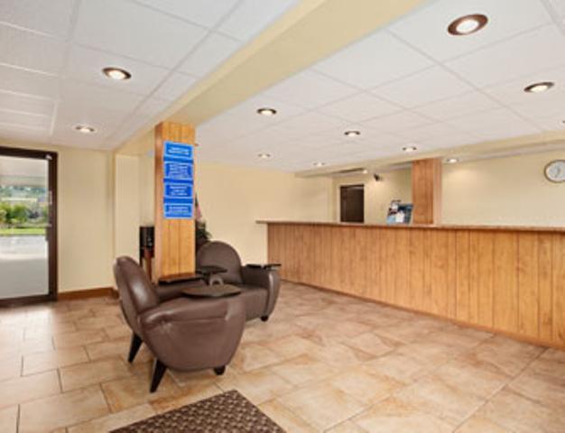 Hilltop Inn Pittsburgh Crafton Exterior foto